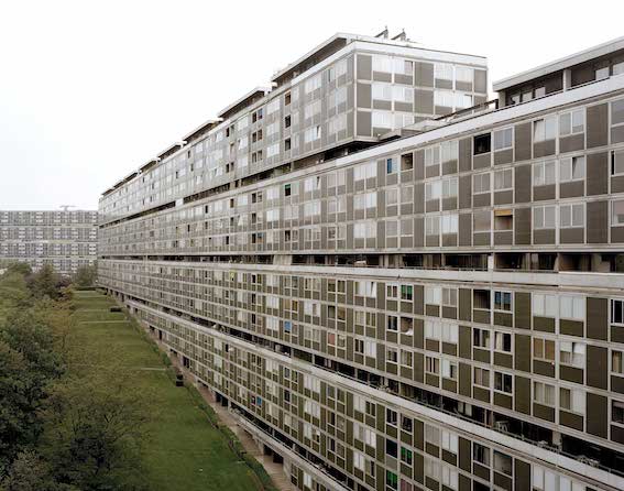 Cité satellite du Lignon, Vernier, Georges Addor, rénovation par Jaccaud Spicher Architectes Associés. Photo : JSAA